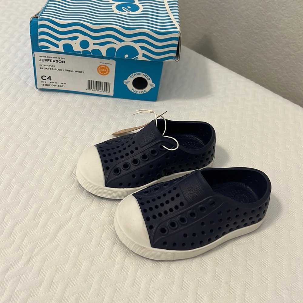 NEW IN BOX Jefferson Natives Size C4